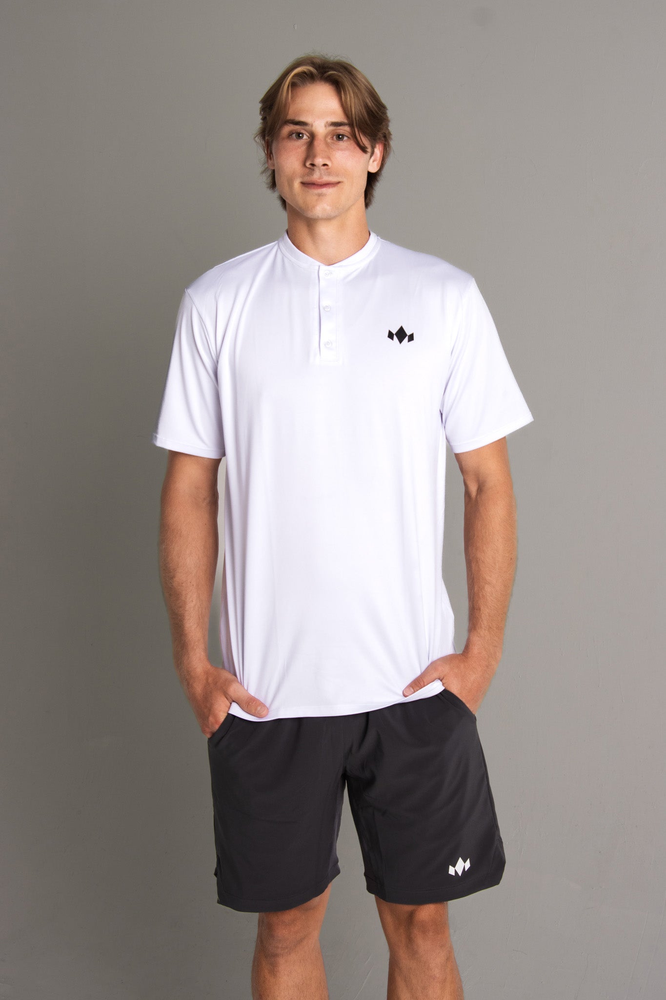 Men's Essential Henley