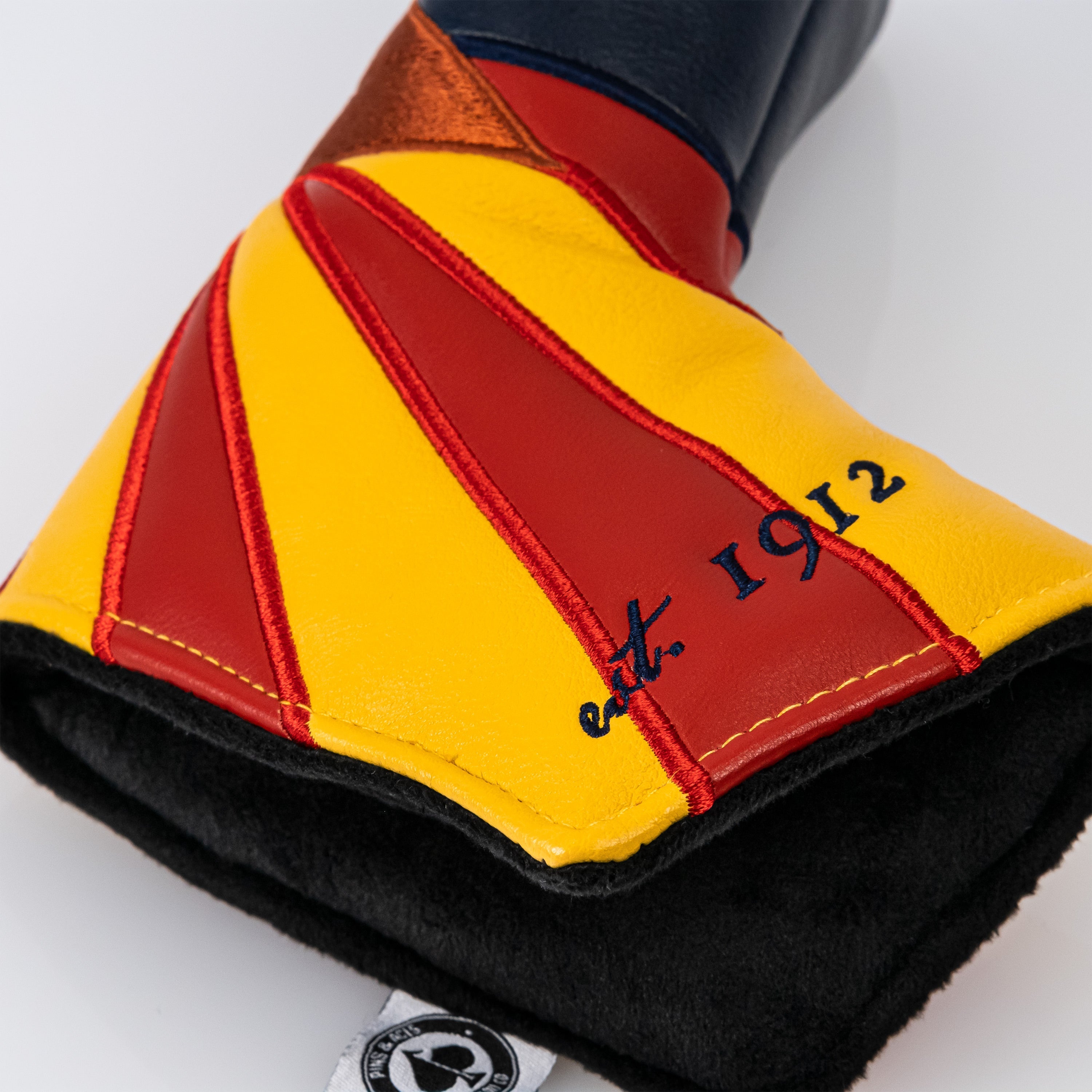 Pins and Aces Putter Cover - Thumbnail 5