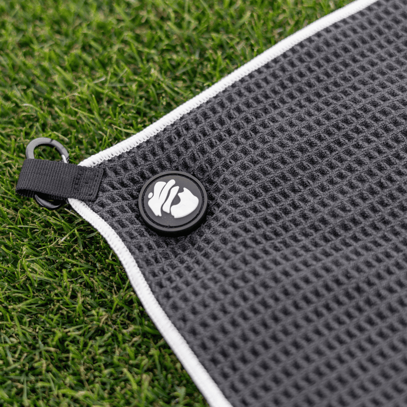 Golf Pocket Mag Towel - Black & Golf Club Water Brush Pro Bundle