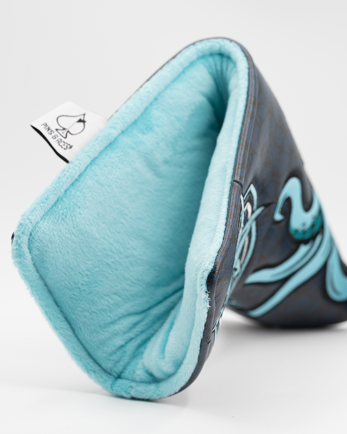 Pins and Aces Kraken Blade Putter Cover - Thumbnail 5