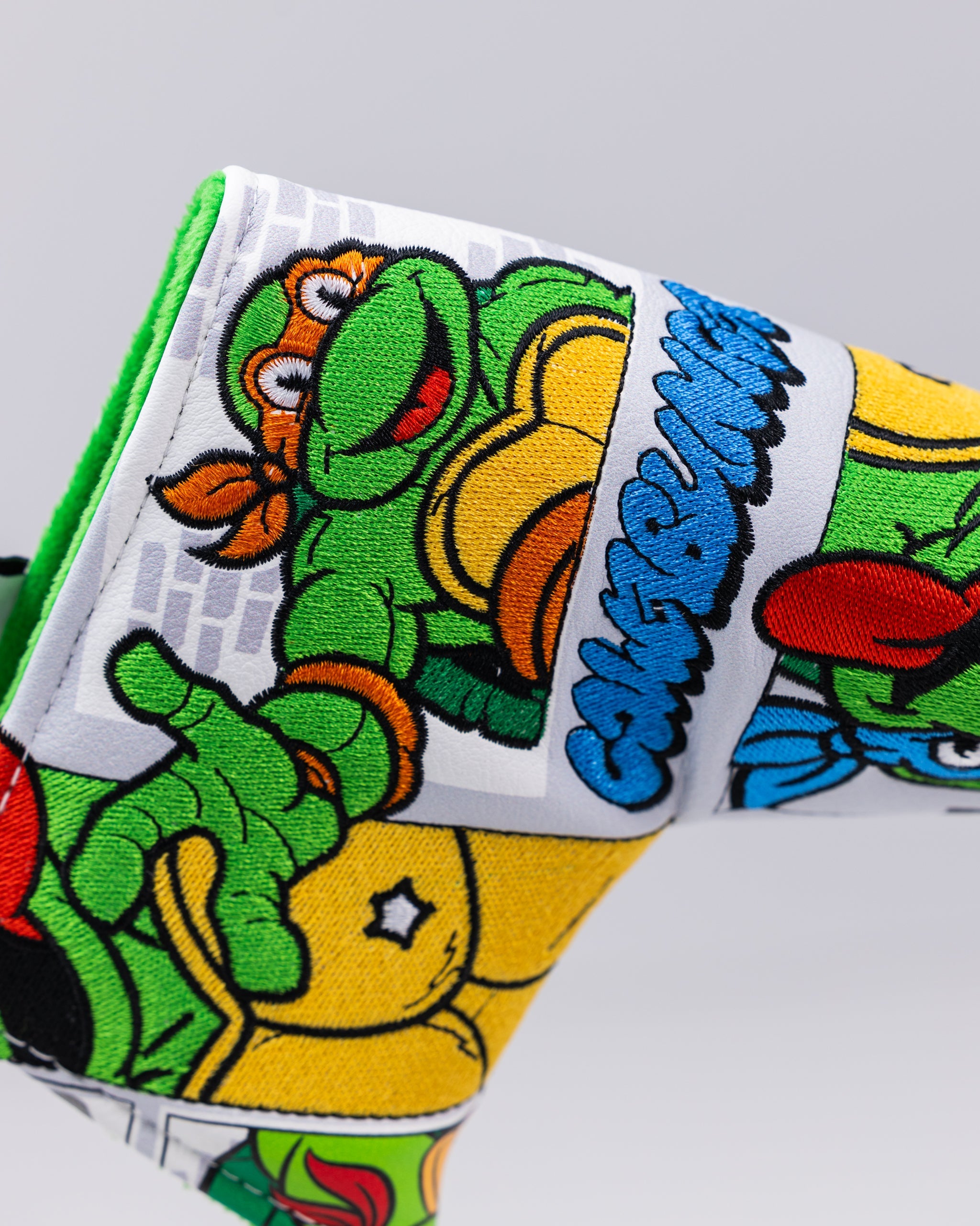 Pins and Aces TMNT Comics Blade Cover - Thumbnail 5
