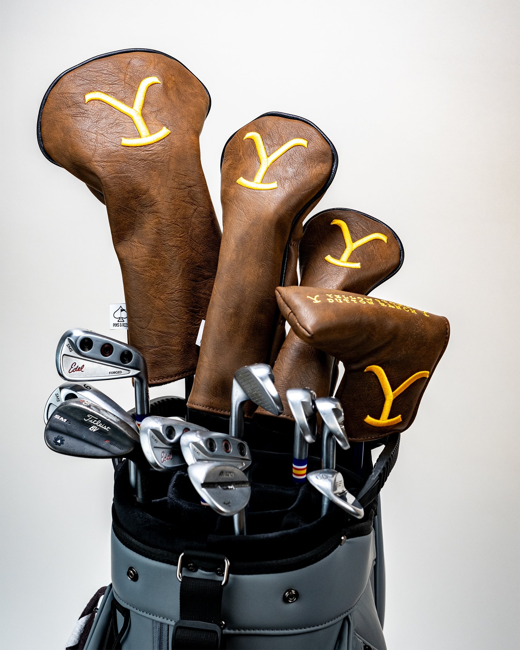 Pins and Aces Yellowstone Hybrid Cover - Thumbnail 3